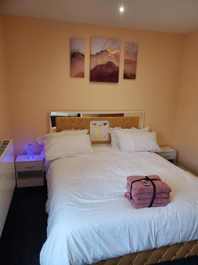 Beautiful & Elegant 2 Bed Room House Manchester Exterior photo